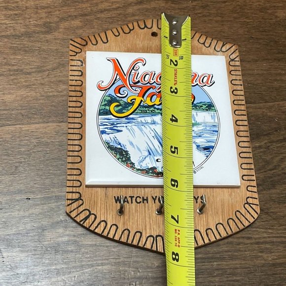 Vintage Niagara Falls Key Holder Ceramic Trivet Wall Art Souvenir - Picture 9 of 10